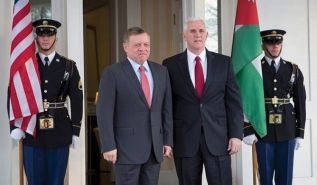ملك الأردن يبحث مع مسؤولين أمريكيين سبل محاربة الإسلام