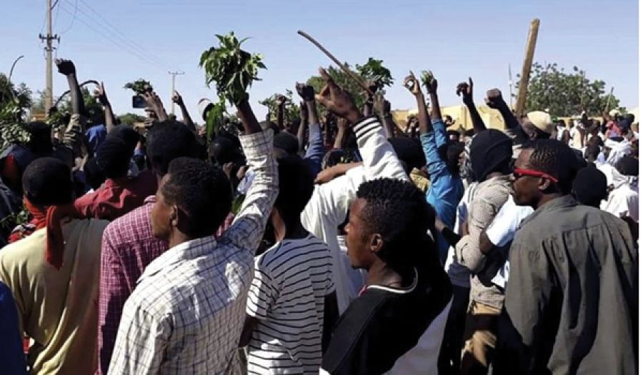 لعنة الثورة غير الواعية تلاحق السودان